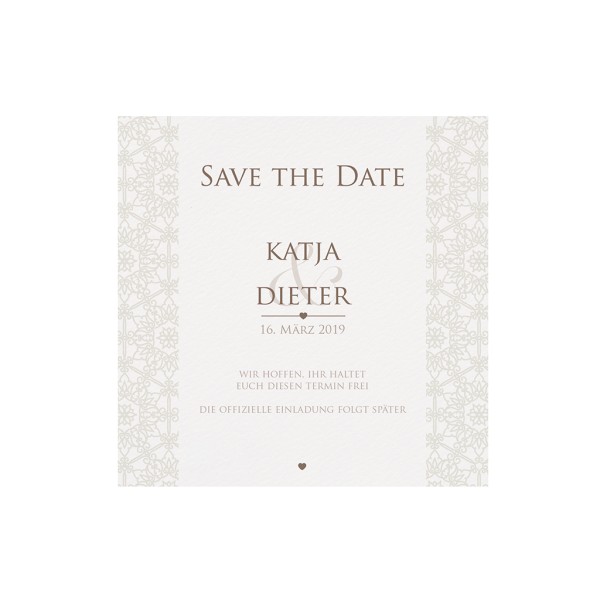 Save-the-Date-Karte passend zur Einsteckkarte aus Perlmuttpapier mit Blütendruck aus Velour